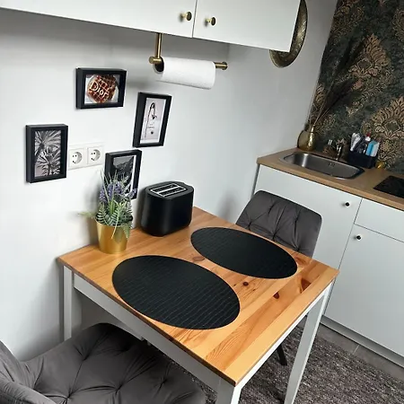 Lägenhet Moderne Schicke Dachgeschosswohnung 15 Min Bis Duesseldorf Duisburg