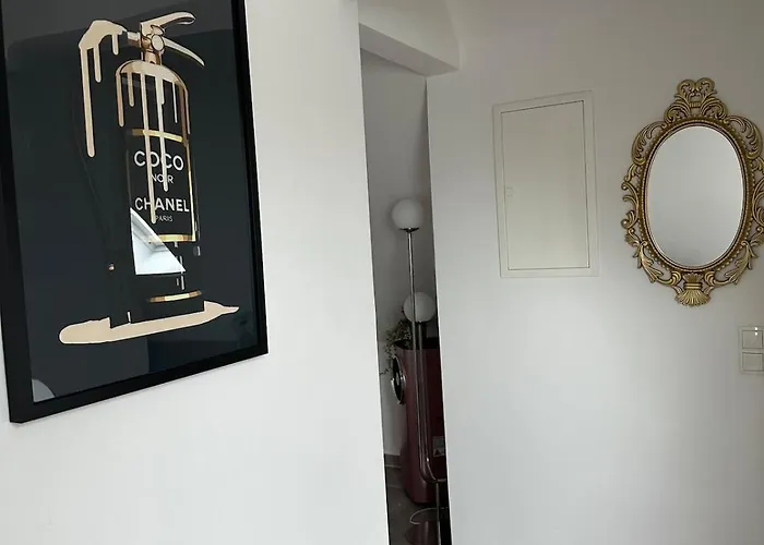 Apartment Moderne Schicke Dachgeschosswohnung 15 Min Bis Duesseldorf *