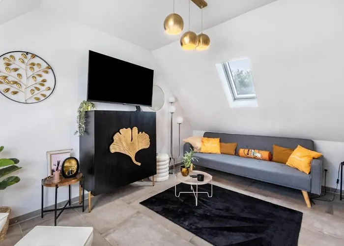 Moderne Schicke Dachgeschosswohnung 15 Min Bis Duesseldorf